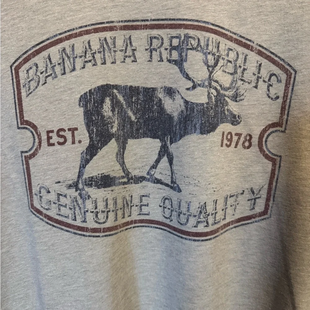 Banana Republic Mens Shirt Medium Moose T-shirt Graphic Tee Genuine Quality Gray